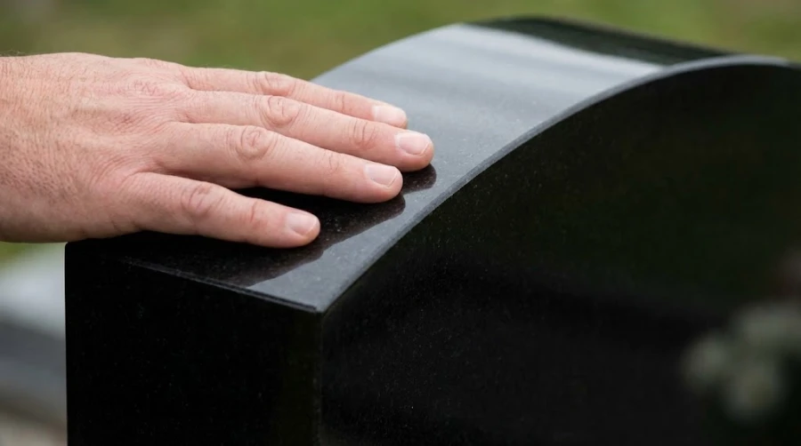 pamyat-ob-ushedshih-blizkih